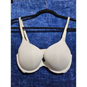 Victoria's Secret Padded Perfect Coverage Bra 32D Green